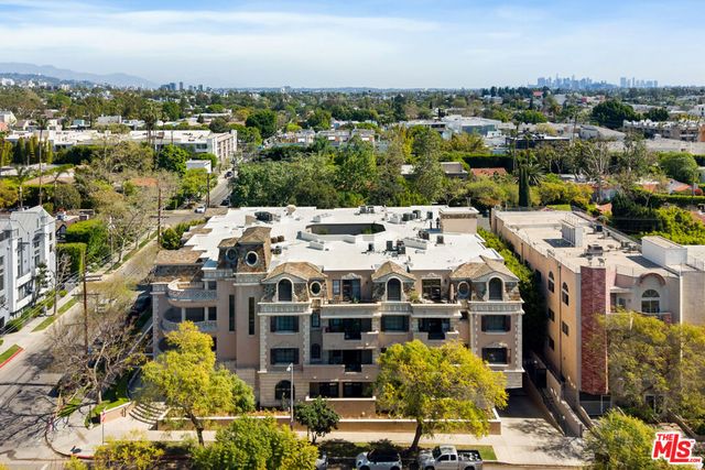 850 N Croft Avenue 104, Los Angeles, CA 90069