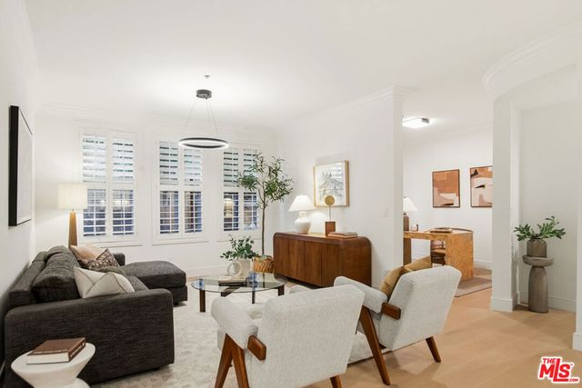 850 N Croft Avenue 104, Los Angeles, CA 90069