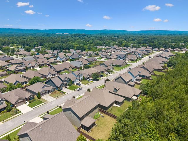 5425 Bungalow Circle, Hixson, TN 37343