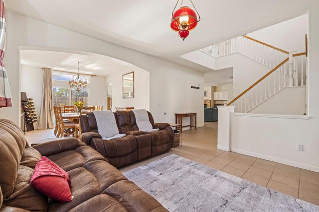 2730 Explorer Way, Turlock, CA 95382