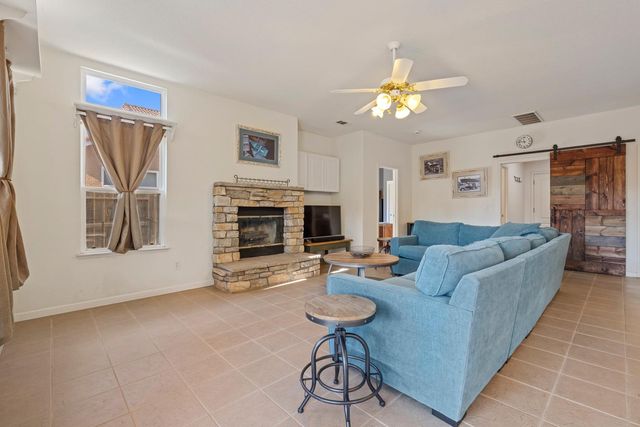 2730 Explorer Way, Turlock, CA 95382