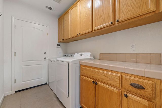 2730 Explorer Way, Turlock, CA 95382