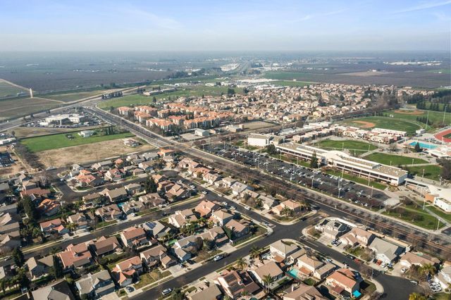 2730 Explorer Way, Turlock, CA 95382