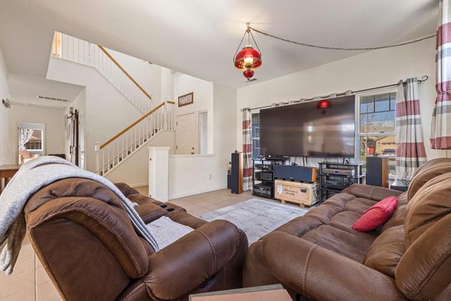 2730 Explorer Way, Turlock, CA 95382