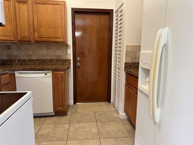 8556 SW 210th Terrace, Cutler Bay, FL 33189