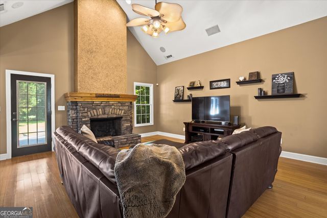 618 Deer Run, Williamson, GA 30292