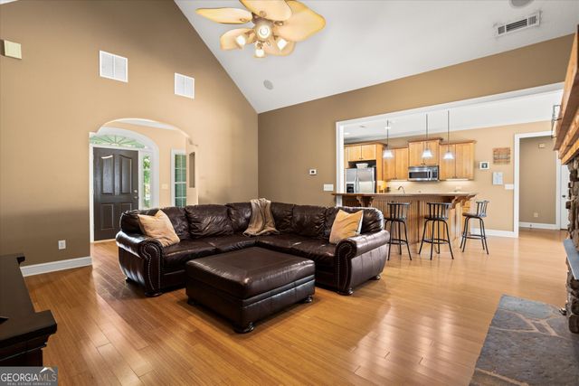618 Deer Run, Williamson, GA 30292