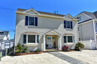 126 Bayberry Road, Lavallette, NJ 08735