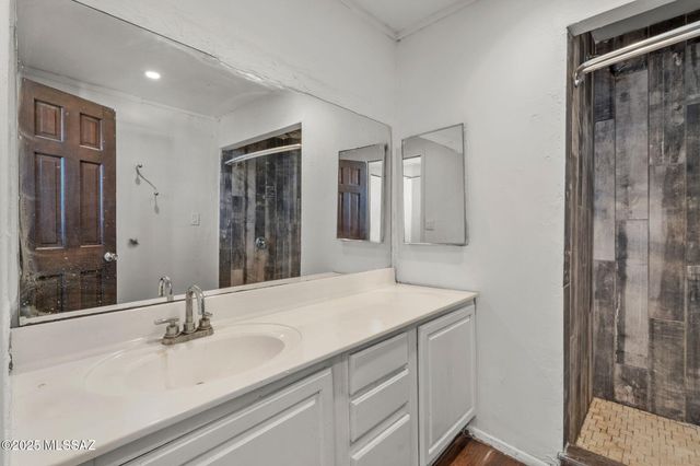 2743 N Geronimo Avenue, Tucson, AZ 85705