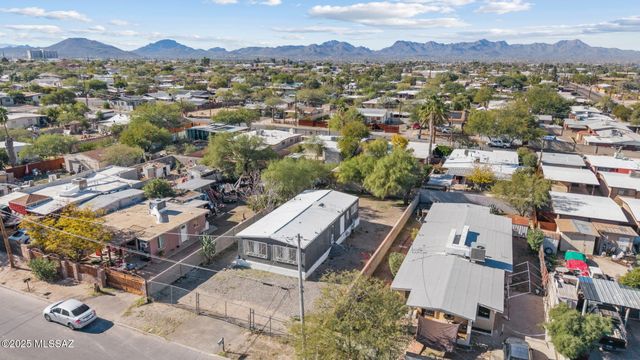 2743 N Geronimo Avenue, Tucson, AZ 85705
