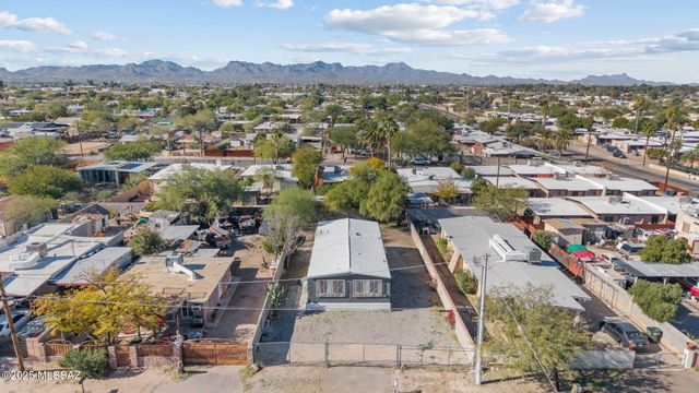 2743 N Geronimo Avenue, Tucson, AZ 85705