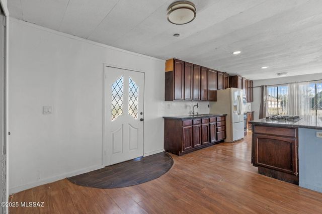 2743 N Geronimo Avenue, Tucson, AZ 85705