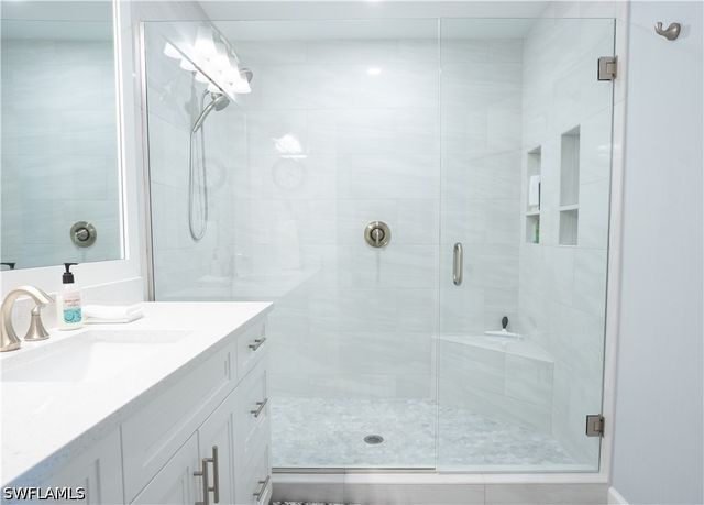 911 Heron CT, Marco Island, FL 34145