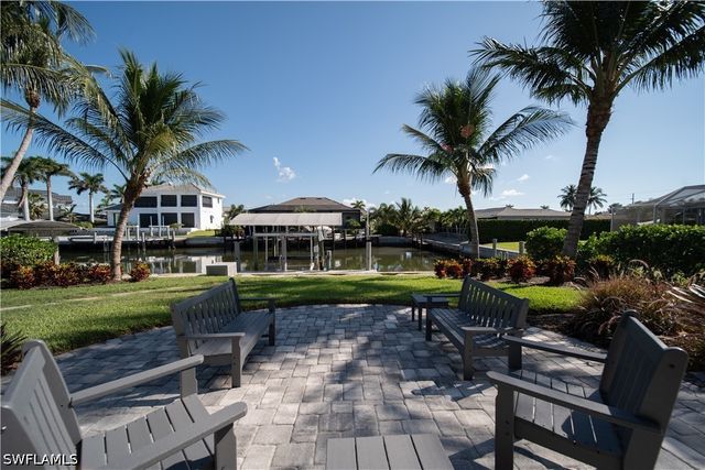 911 Heron CT, Marco Island, FL 34145