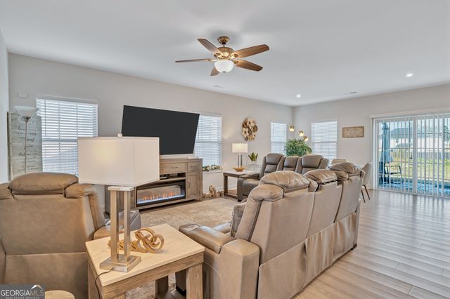 517 Daffodil Lane, Mcdonough, GA 30253