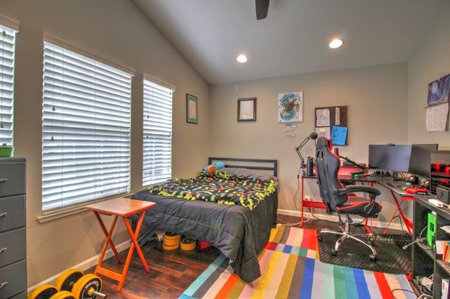 5530 Chancellor Way, Riverbank, CA 95367