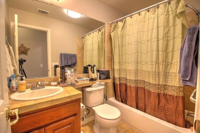 5530 Chancellor Way, Riverbank, CA 95367