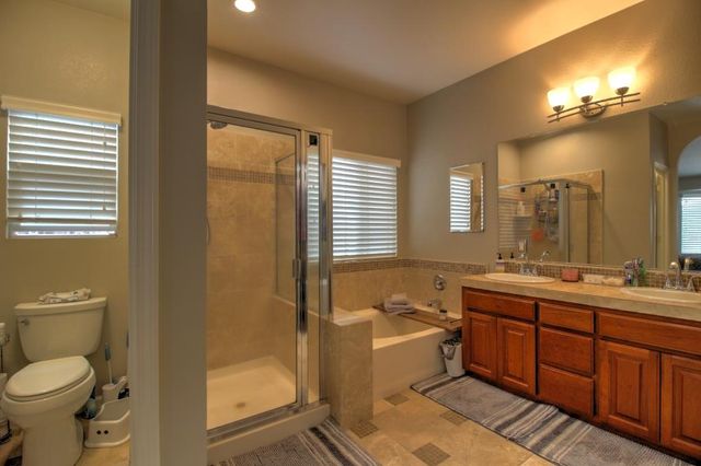 5530 Chancellor Way, Riverbank, CA 95367