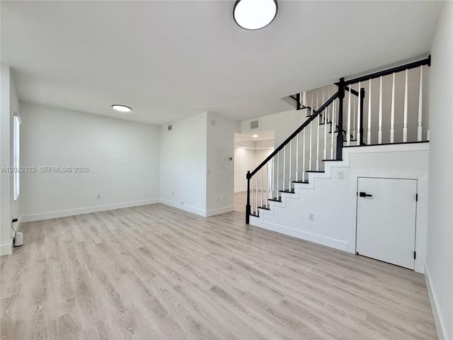 5230 NW 109th Avenue 7, Doral, FL 33178