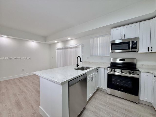 5230 NW 109th Avenue 7, Doral, FL 33178