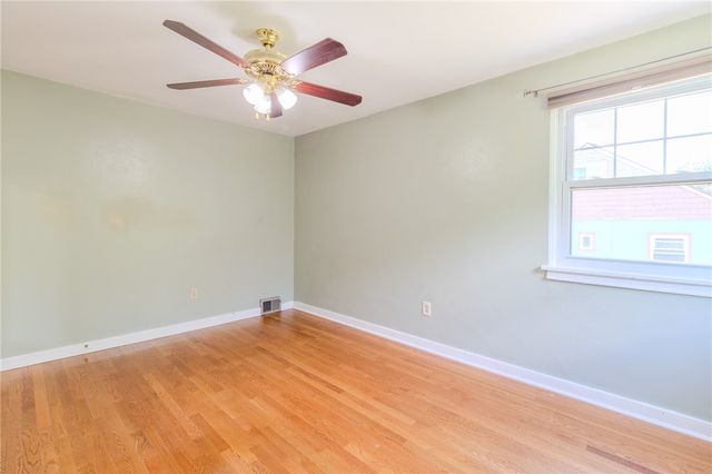 629 3rd St, N Versailles, PA 15137