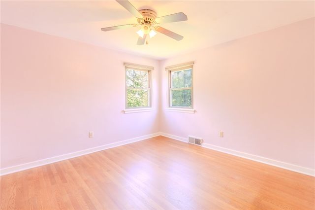 629 3rd St, N Versailles, PA 15137