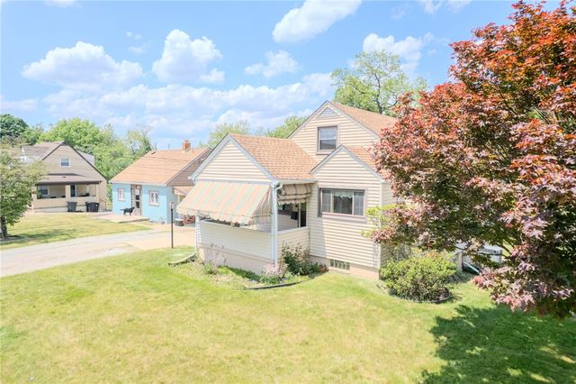 629 3rd St, N Versailles, PA 15137