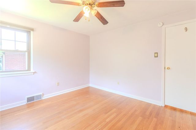 629 3rd St, N Versailles, PA 15137