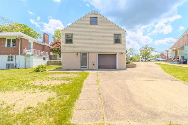 629 3rd St, N Versailles, PA 15137