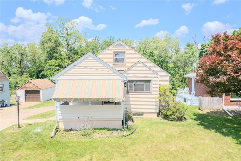 629 3rd St, N Versailles, PA 15137