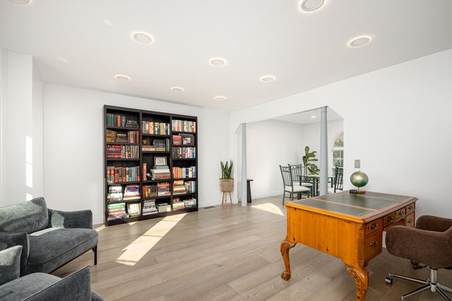 4025 Rolling Meadow Lane, Ypsilanti, MI 48197