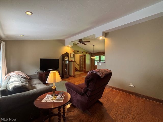 385 Cochran Road, Aurora, OH 44202