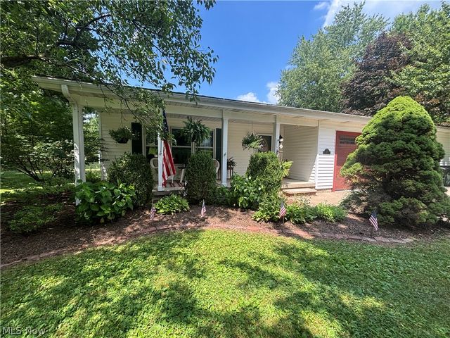 385 Cochran Road, Aurora, OH 44202
