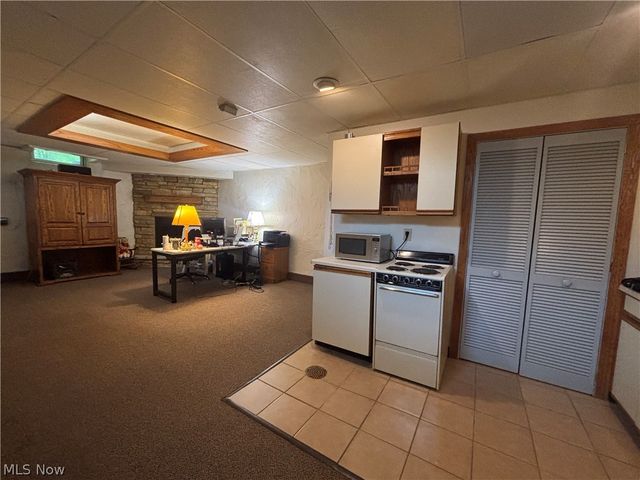 385 Cochran Road, Aurora, OH 44202