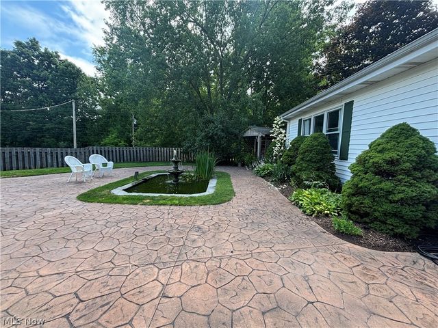 385 Cochran Road, Aurora, OH 44202