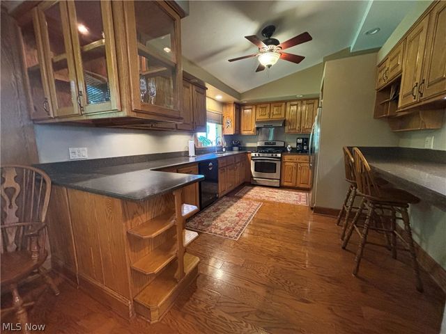 385 Cochran Road, Aurora, OH 44202