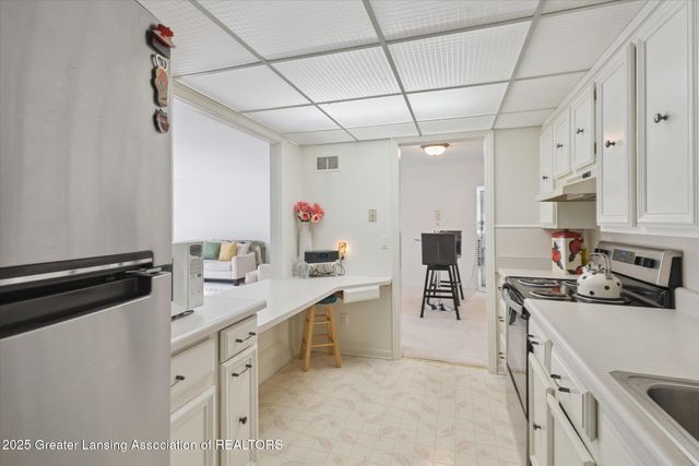 1740 Wellington Road 103, Lansing, MI 48910