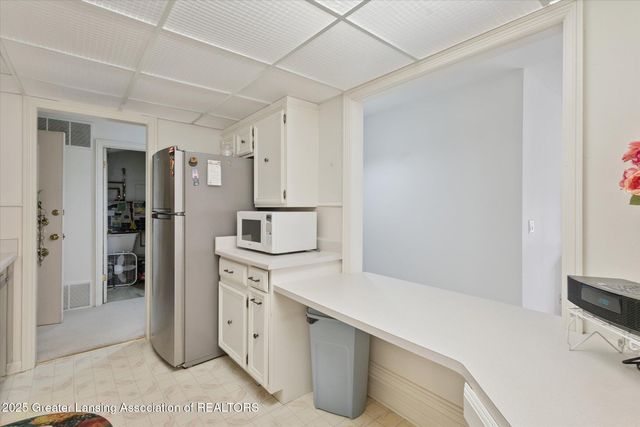 1740 Wellington Road 103, Lansing, MI 48910