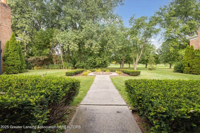 1740 Wellington Road 103, Lansing, MI 48910