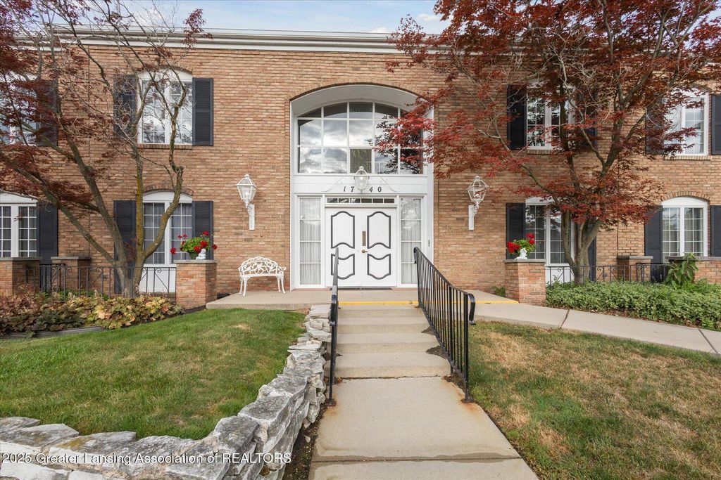 1740 Wellington Road 103, Lansing, MI 48910