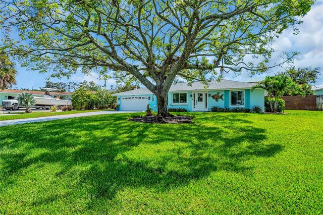 7817 ALHAMBRA DRIVE, Bradenton, FL 34209