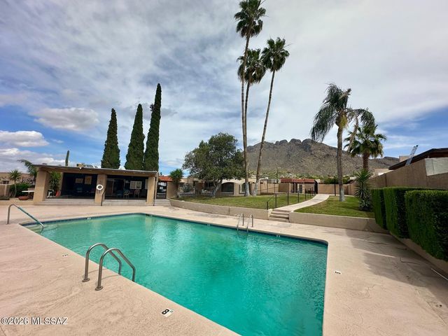 230 E Calle Turquesa, Tucson, AZ 85704