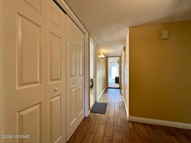 230 E Calle Turquesa, Tucson, AZ 85704