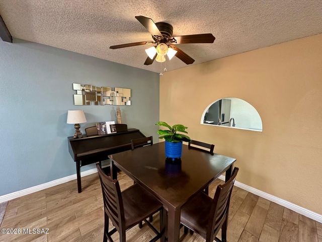 230 E Calle Turquesa, Tucson, AZ 85704