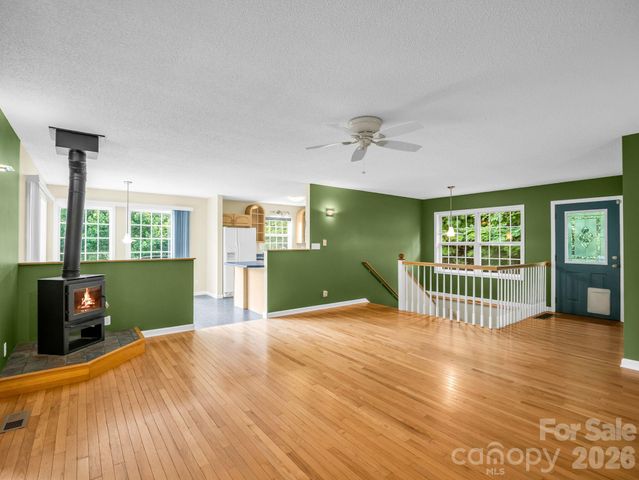 130 High Rock Acres Drive, Black Mountain, NC 28711