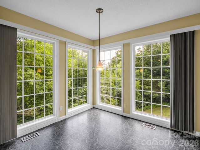 130 High Rock Acres Drive, Black Mountain, NC 28711