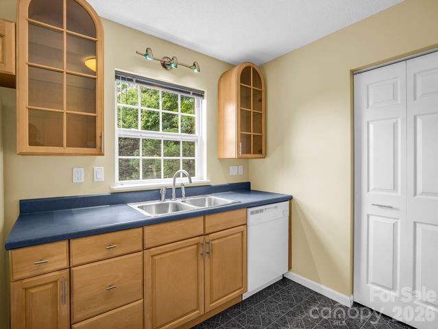 130 High Rock Acres Drive, Black Mountain, NC 28711