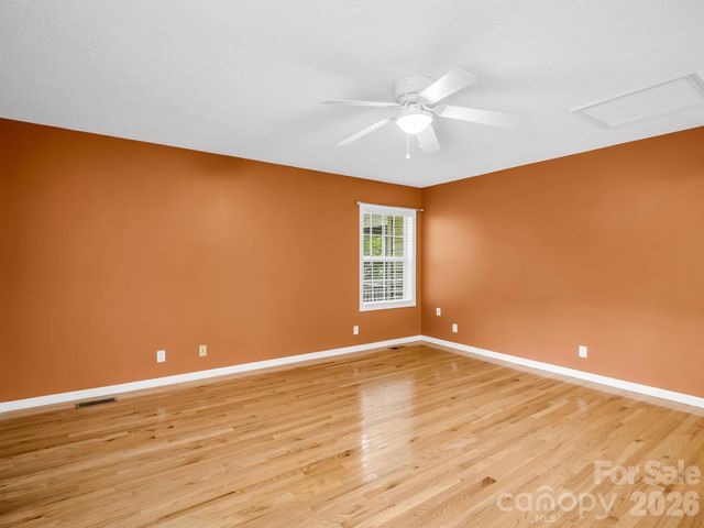 130 High Rock Acres Drive, Black Mountain, NC 28711