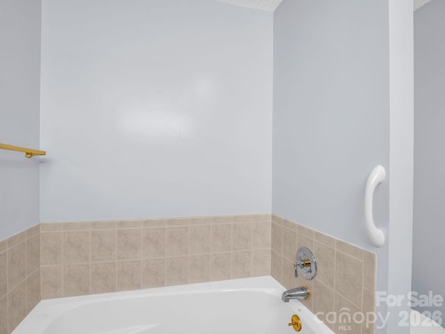 130 High Rock Acres Drive, Black Mountain, NC 28711