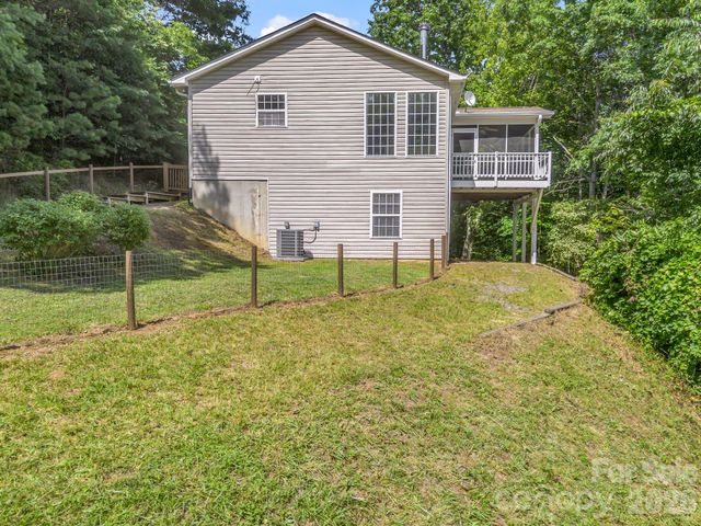 130 High Rock Acres Drive, Black Mountain, NC 28711